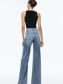 Amity Sleeveless Cropped Tank