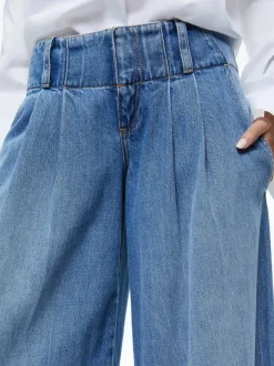 Anders Low Rise Pleated Jean