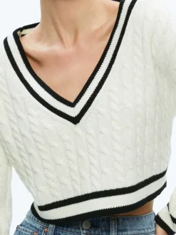 Ayden Cropped V-Neck Pullover
