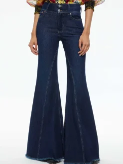 Beautiful Seamed Wide Leg Jean