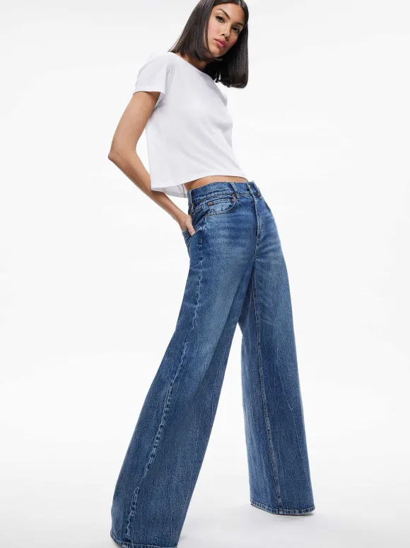 Cindy Classic Cropped Tee