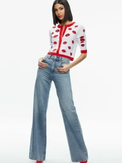 Daroda Kiss Crewneck Cropped Cardigan