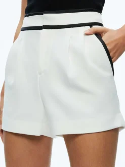 Esta Pleated Contrast Trim Short