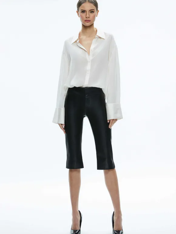 Olivia Low Rise Vegan Clam Digger Pant