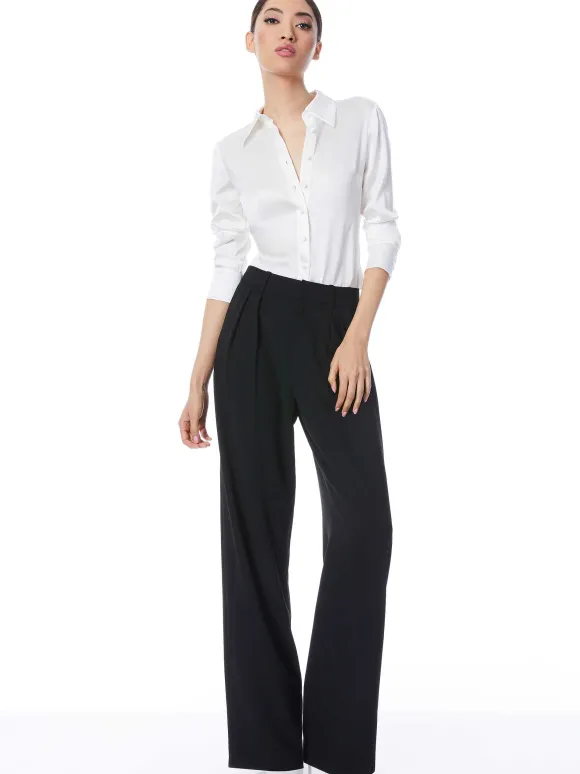 Willa Fitted Placket Top