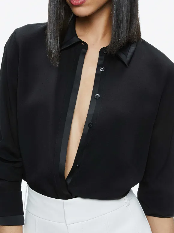 Willa Relaxed Placket Top With Piping Detail